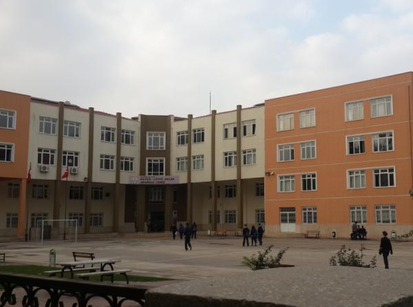 Hatice-Lütfü Akcan Anadolu Lisesi Fotoğrafı